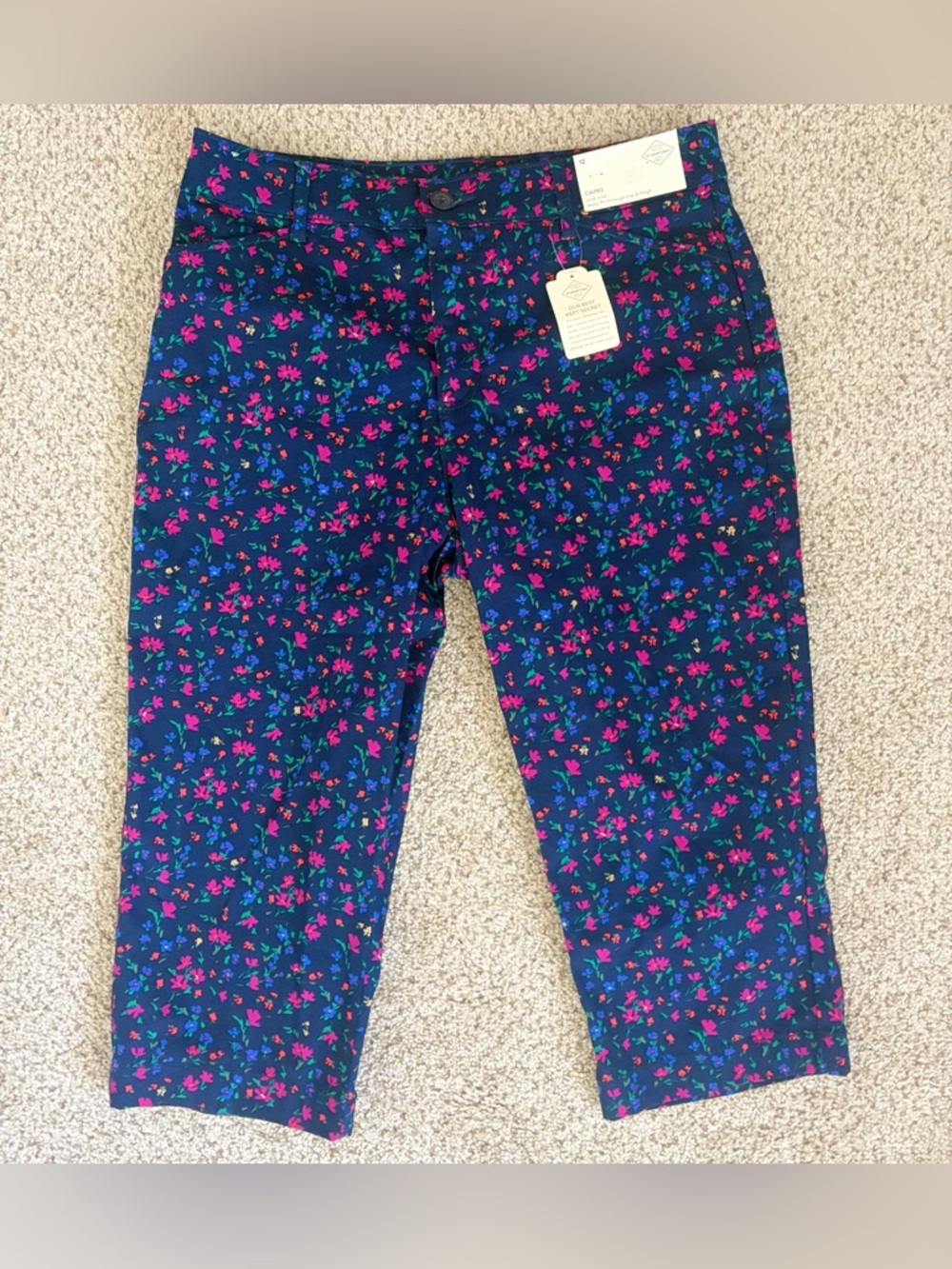 St John’s Bay Floral Button-Front Capri size mid rise 12